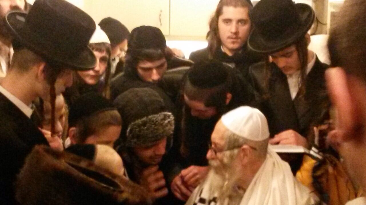 לראשונה מאז העלמותו! מסר מאת הגה"צ רבי אליעזר ברלנד שליט"א – ר"ח אב תשע"ה 17/7/15 ערב שבת מטות-מסעי  "אנו זוכים למסעות כאלה שלא היו מאז בריאת העולם"