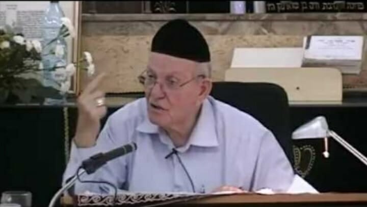 האזינו: חשיפה מתוך חצרו של החלבן – מלמעלה גוזרים והגה"צ הרב אליעזר ברלנד שליט"א מבטל