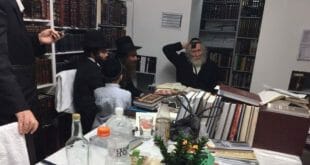 הרב שלמה עופר שליט"א בביקור אצל הגה"צ הרב אליעזר ברלנד שליט"א