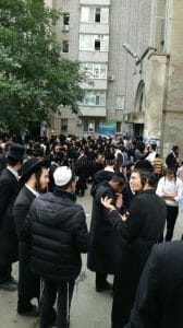 הגה"צ הרב אליעזר ברלנד שליט"א בדרך לקיבוץ הקדוש והגדול באומן תשע"ח