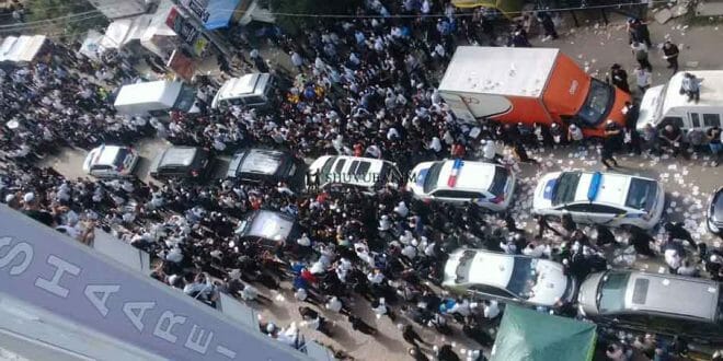 הגה"צ הרב אליעזר ברלנד שליט"א בדרך לקיבוץ הקדוש והגדול באומן תשע"חתשע"ח