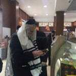 הגה"צ הרב אליעזר ברלנד שליט"א בדרך לקיבוץ הקדוש והגדול באומן תשע"ח