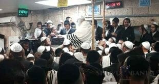 מוצ"ש שבת אצל הגה"צ הרב אליעזר ברלנד שליט"א