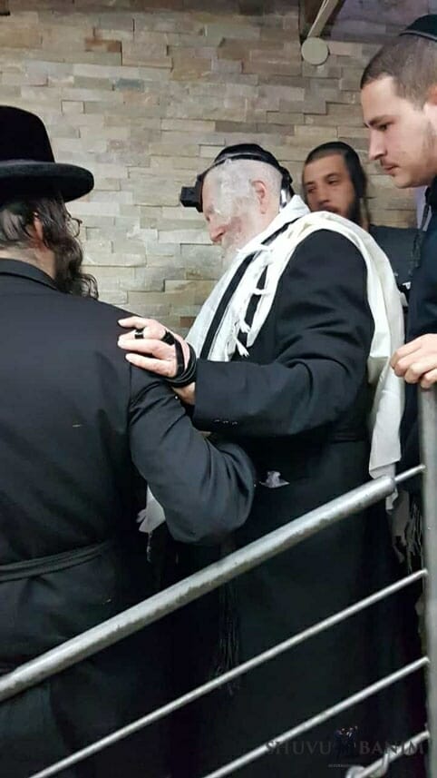 כ"ק הגה"צ הרב אליעזר ברלנד שליט"א בביקור בית - מסע הקודש לעיר התשובה אילת