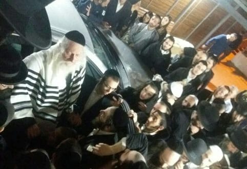 כ"ק הגה"צ הרב אליעזר ברלנד שליט"א בתפילת מנחה וערבית בכולל 'שובו בנים' אילת - מסע הקודש לעיר התשובה אילת