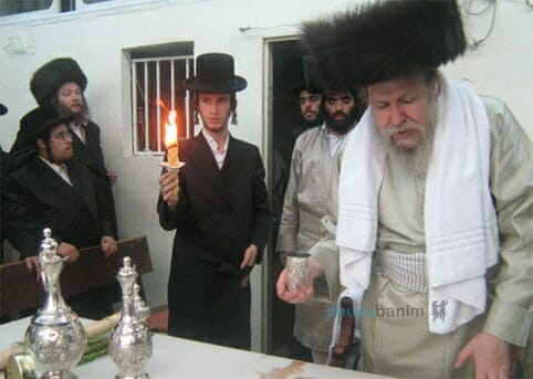 האדמו"ר מלעלוב ארה"ב: אסור לשתוק על מה שעושים לרב ברלנד שליט"א