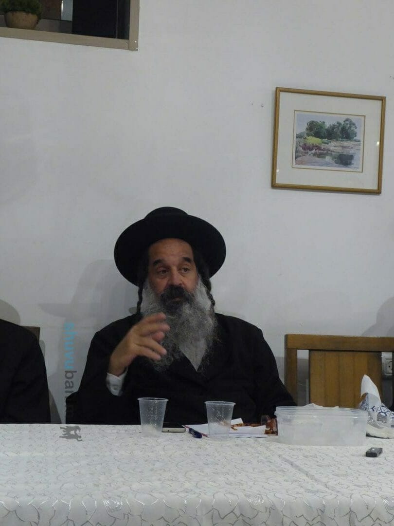 הסוד של שואב המים – סיפור על מעלת הבזיונות כמו שמורינו הרב רבי אליעזר ברלנד שליט"א מלמד אותנו